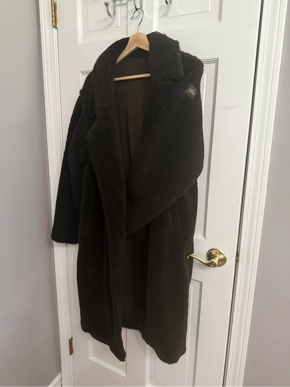 Alo yoga  Dark Brown Teddy Coat